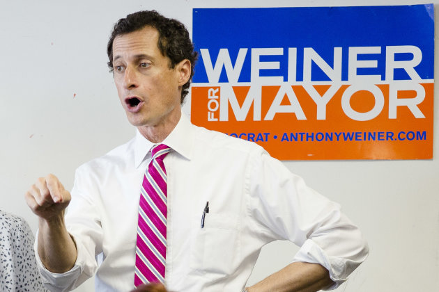 Anthony Weiner during a campaign stop at the Nan Shan Senior Center in Queens on July 29, 2013. (John Minchillo/AP)