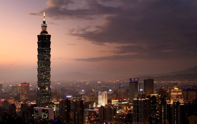 صور اروع ناطحاات سحاب فى العالم Taipei101-jpg-044844-jpg_182017