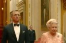 Ratu Elizabeth II Bintangi James Bond