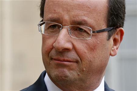 Une année 2013 lourde d'enjeux économiques pour Hollande  2012-12-22T110907Z_1_APAE8BL0UZE00_RTROPTP_2_OFRBS-FRANCE-2012-ECONOMIE-20121222