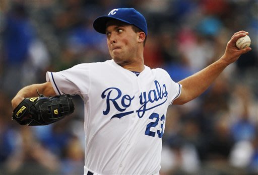 Royals beat Yankees 4-3 after Rivera tears ACL