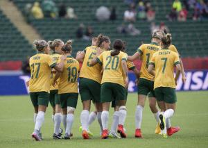 Australia advances in World Cup with 1-1 draw against …