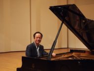 鋼琴家陳瑞斌 找身心障礙鋼琴人才 與他同台