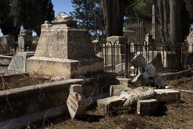 Jerusalem graves