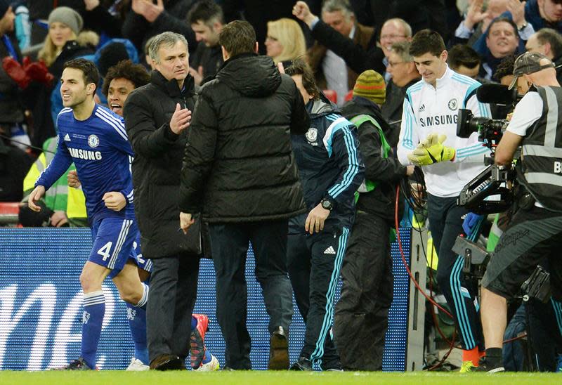 ARA1. London (United Kingdom), 01/03/2015.- Chelsea manager Jose Mourinho following his teams 2-0 win over Tottenham during the Capital One cup final at Wembley in London, Britain, 01 March 2015. (Londres) EFE/EPA/ANDY RAIN DataCo terms and conditions apply. http://www.epa.eu/downloads/DataCo-TCs.pdf