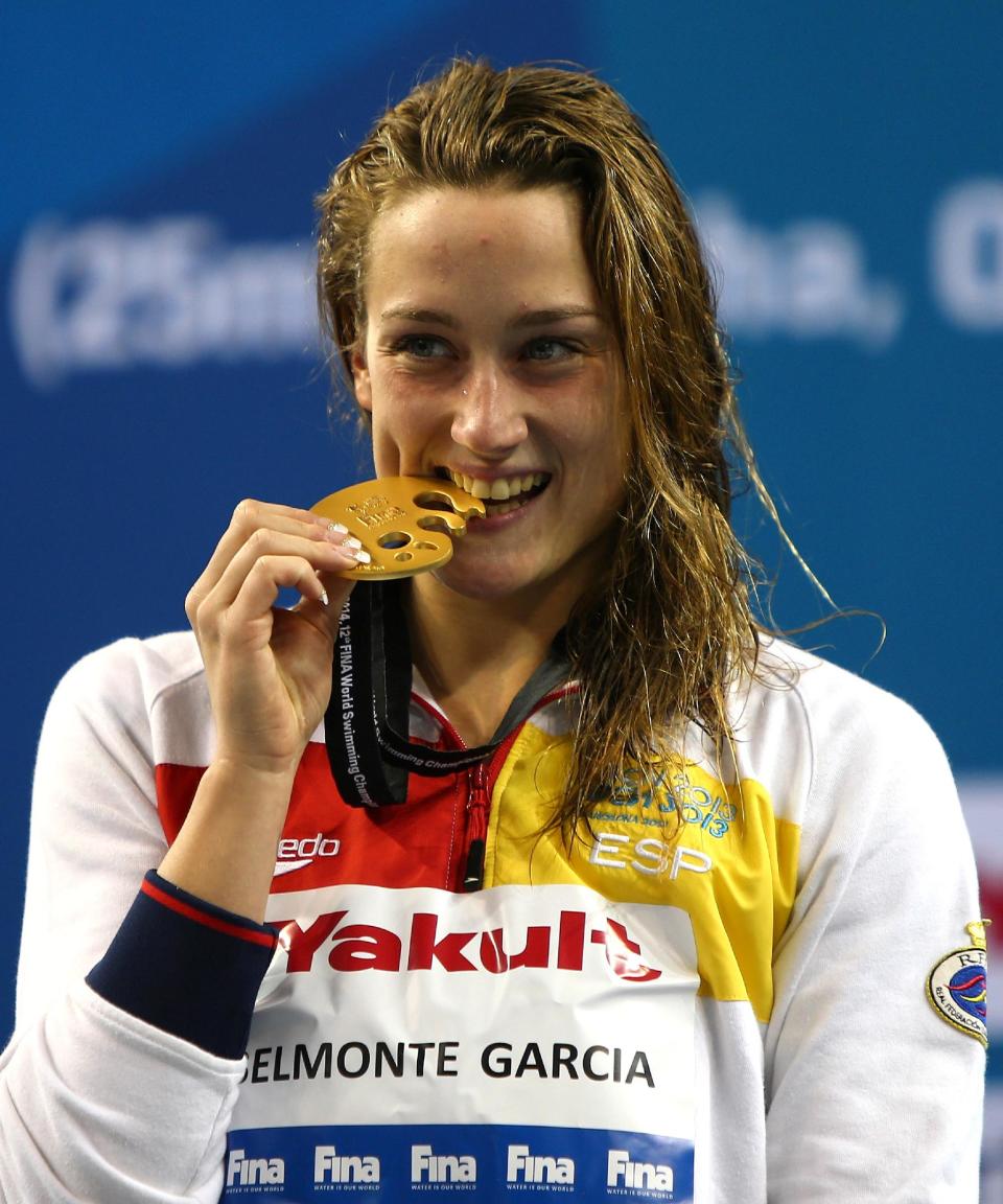 Swimming - Belmonte breaks second world shortcourse record