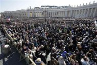 The crowd listens to Pope Benedict XVI in St Peter's Square during his last general audience at the Vatican February 27, 2013. REUTERS/Max Rossi