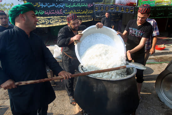 بالصور:احتفالات دموية لشيعة العراق فى ذكرى عاشوراء 19-jpg_104013