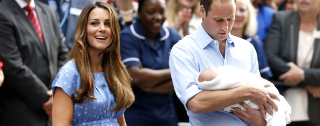 Britain's Prince William, right, and Kate, Duchess of Cambridge hold the Prince of Cambridge, Tuesday July 23, 2013, as they pose for photographers outside St. Mary's Hospital exclusive Lindo Wing in London where the Duchess gave birth (AP Photo/Sang Tan)