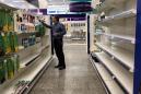 El Gobierno venezolano ajusta los precios regulados de ocho productos alimenticios