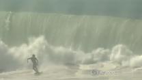 Beachlovers crowd southern California beaches for giant waves
