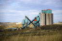 Mine shutdowns in top US coal region bring new uncertainty