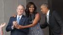La dulce civilidad entre Michelle Obama y George Bush y los amargos reproches al respecto