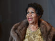 Fans queue en masse to pay respects to Aretha Franklin