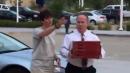 Thoughtful American Airlines Captain Delivers 40 Pizzas to Stranded Passengers