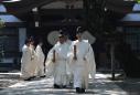 Japan emperor expresses WWII 'remorse' as PM avoids war shrine