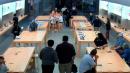 Thieves steal from Apple Store in seconds