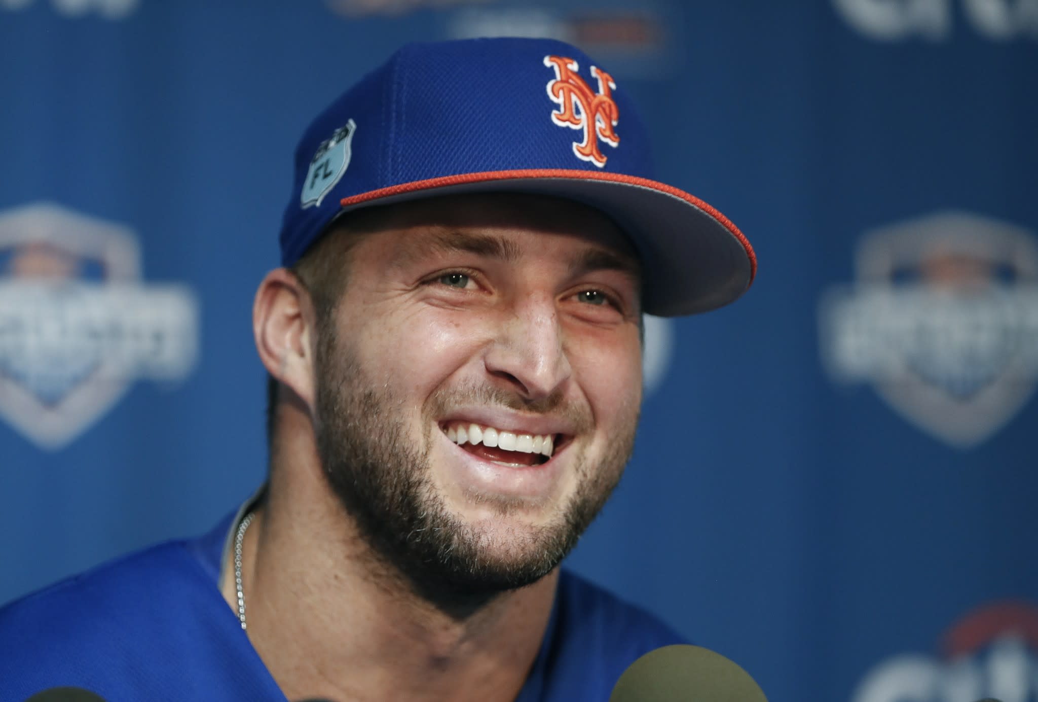 Tim Tebow homers in first official minor-league at-bat2048 x 1384